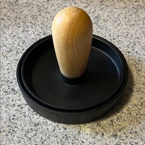 Wooden Handle Black Burger Press